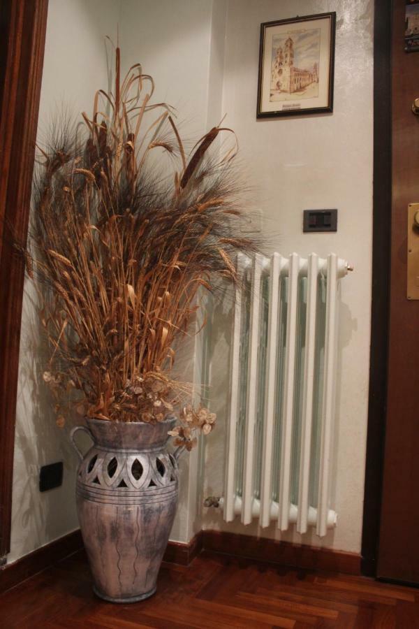 B&B Stupor Mundi Altamura Bagian luar foto